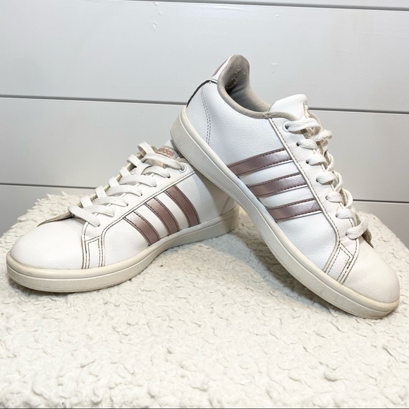 adidas Advantage Sneakers White Metallic - Size 7.5 - Picture 3 of 13